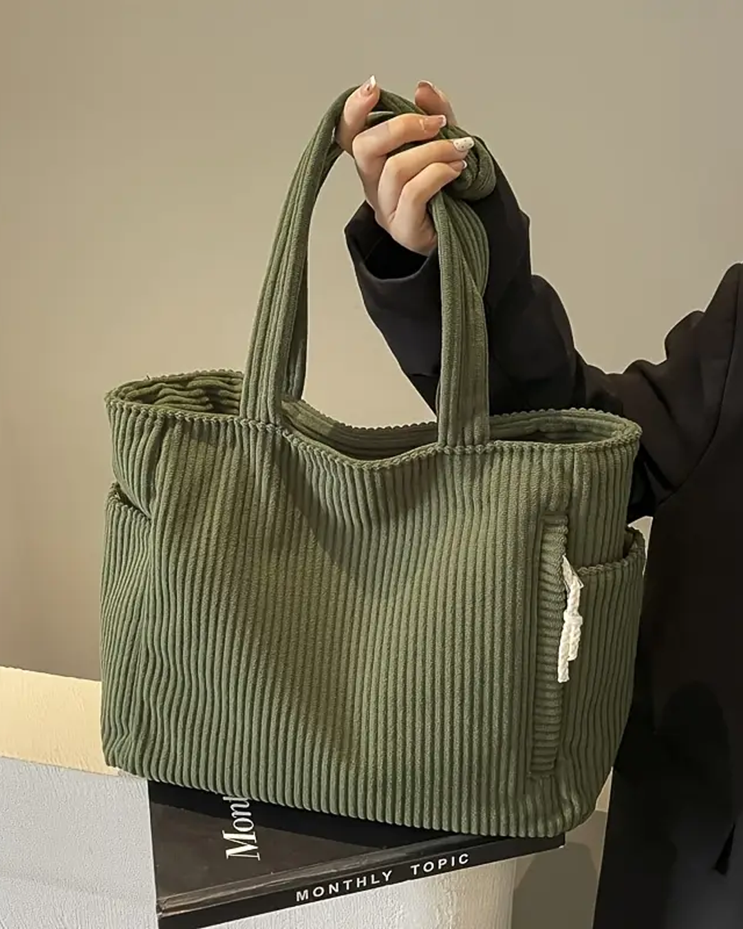 Sienna | Ruim en opvallend — Leren Tote met Koorddetail